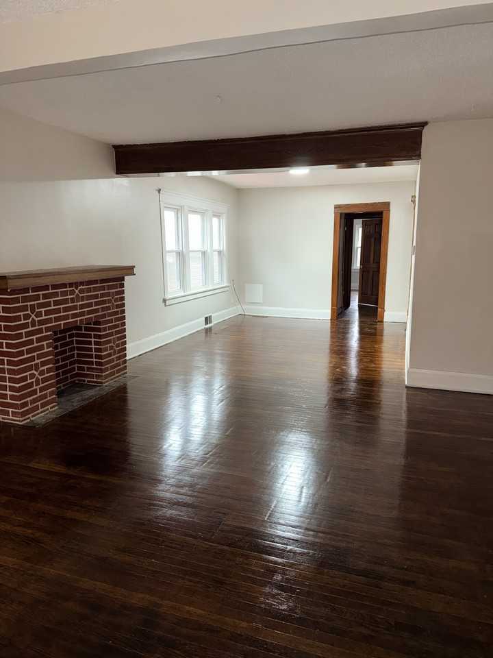 61 Courtland Ave - Photo 2 of 9