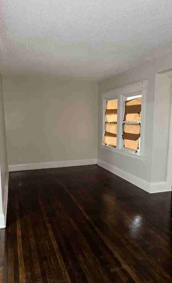 61 Courtland Ave - Photo 3 of 9