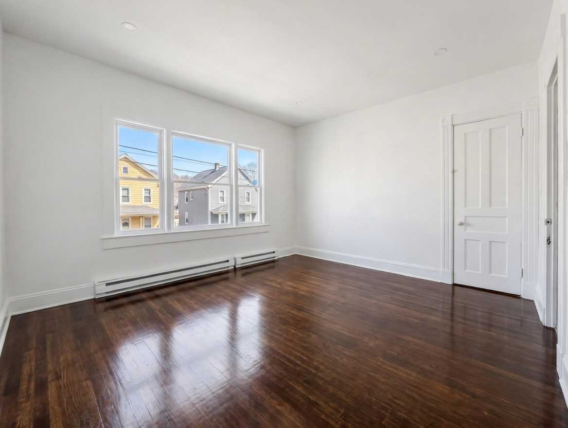 205 Cooke St #1 - Photo 4 of 4