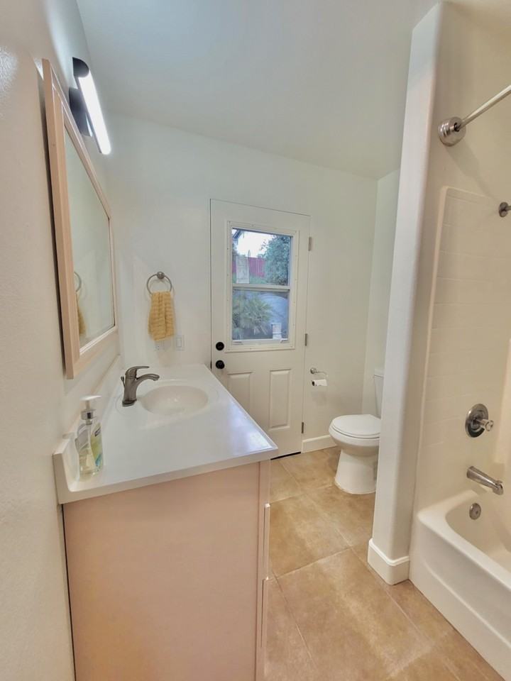 1550 Encino Dr #NA - Photo 6 of 11