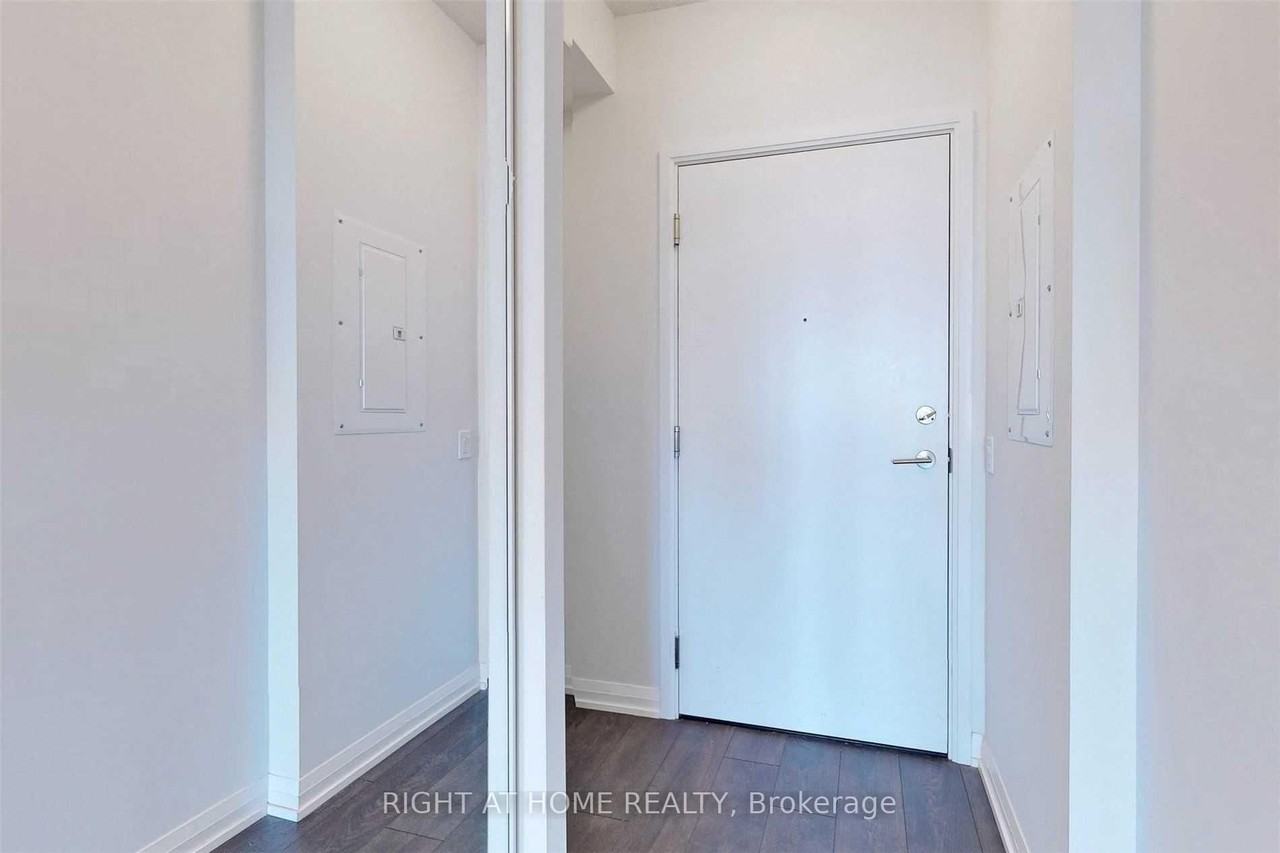 7895 Jane Street #3601 - Photo 2 of 15