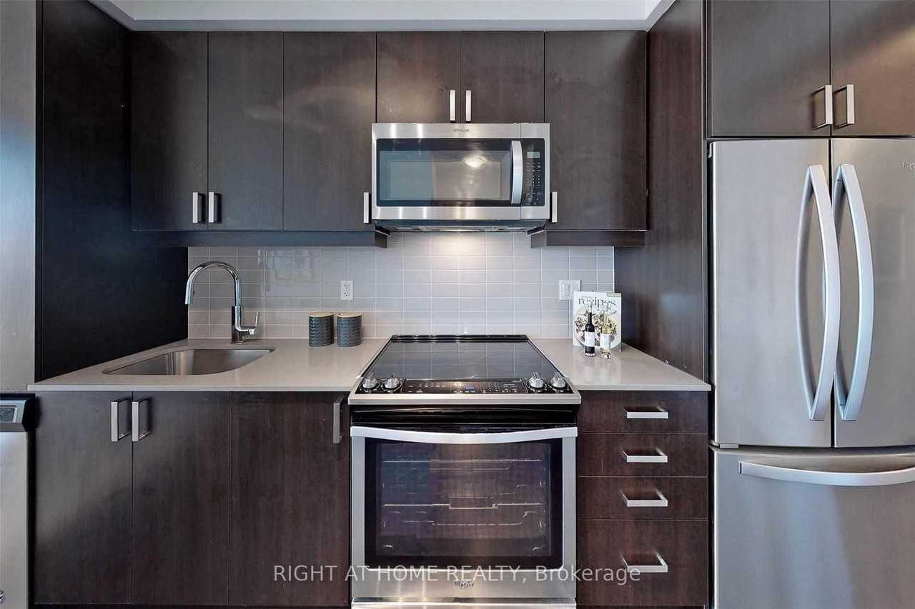 7895 Jane Street #3601 - Photo 4 of 15