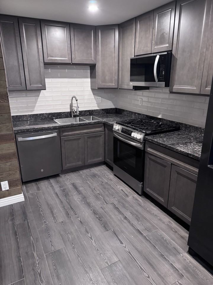317 N Mission Rd #317 - Photo 2 of 10