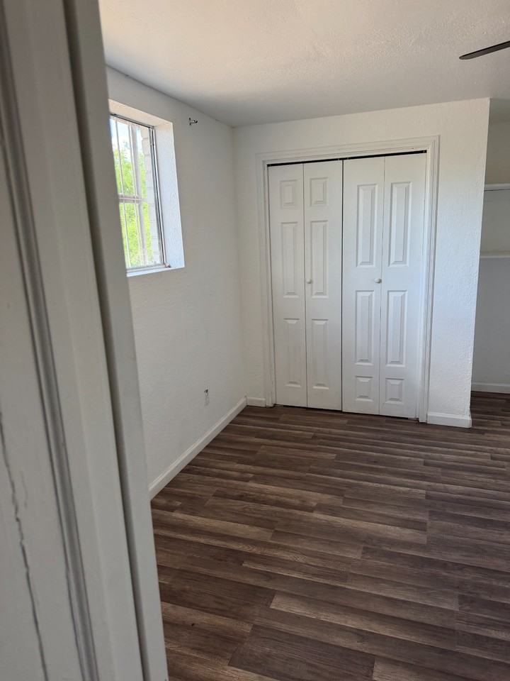 1233 Paseo Chubasco #NA - Photo 7 of 17