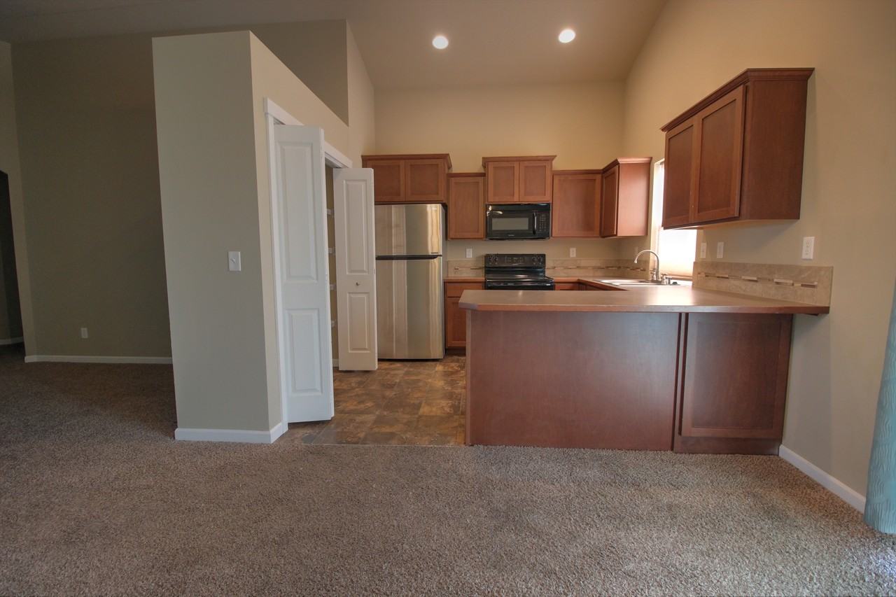 4412 S Ponderosa Ln #NA - Photo 3 of 37