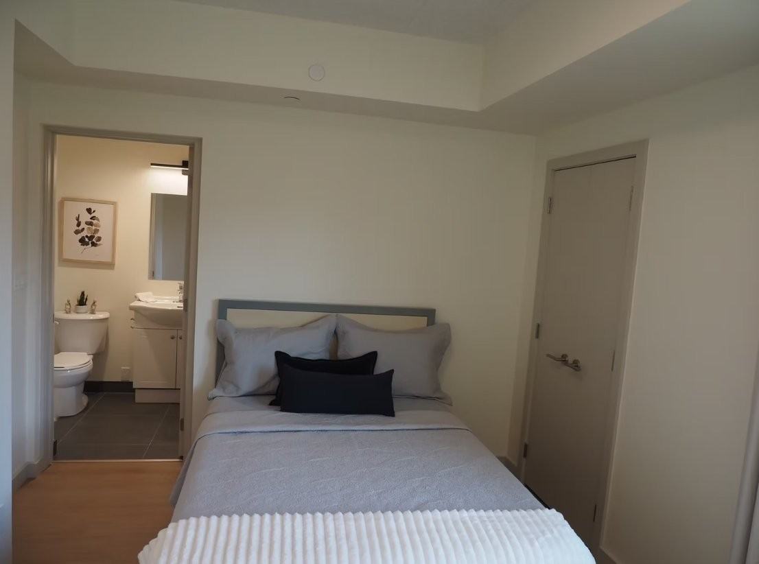 34 Hickory St W - Photo 7 of 10