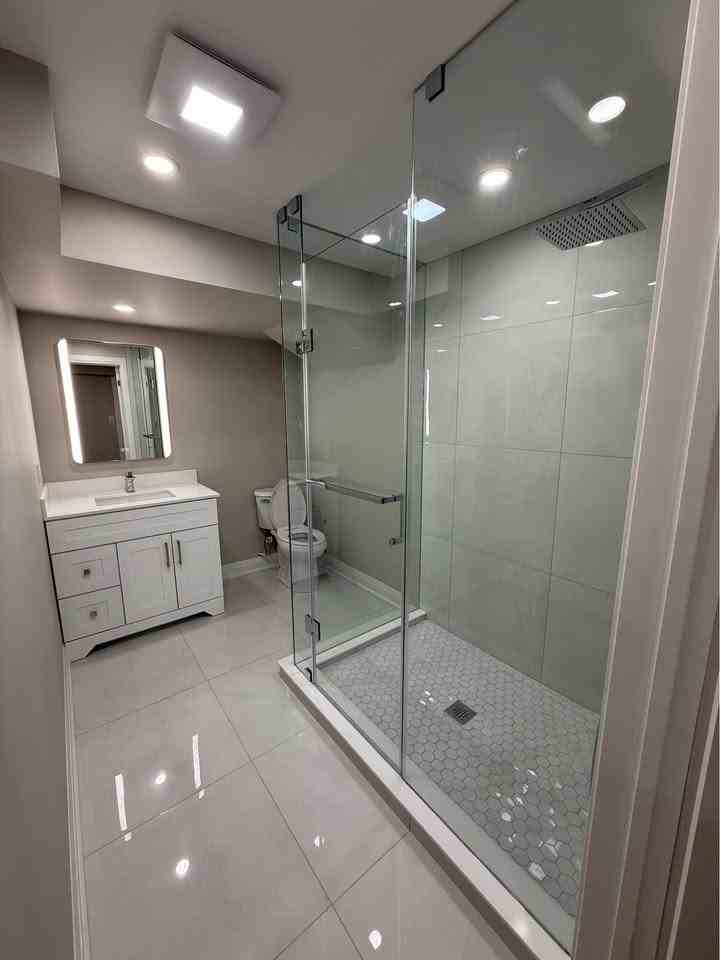 1418 Broderick St - Photo 3 of 7