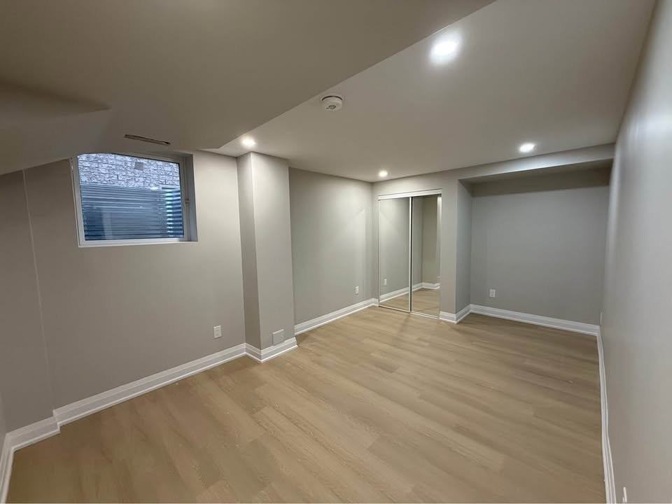 1418 Broderick St - Photo 6 of 7