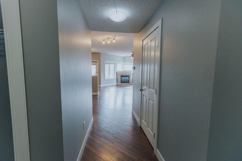 10525 80 Ave Nw - Photo 6 of 50