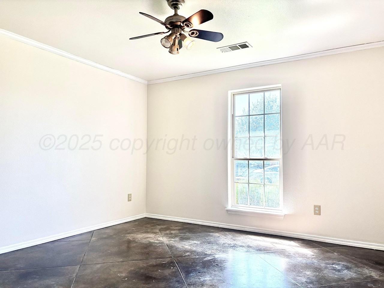 4521 Pine St - Photo 6 of 14