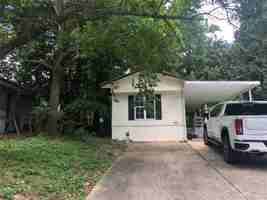 featured image of 27 Skyline Dr