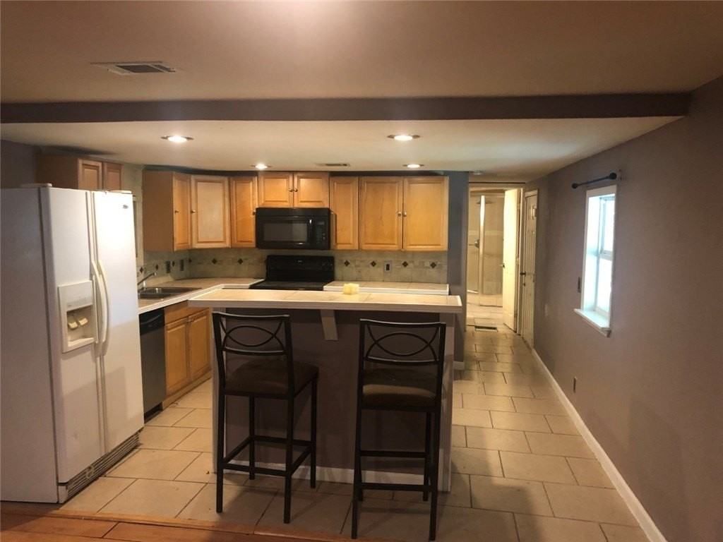 27 Skyline Dr - Photo 4 of 11