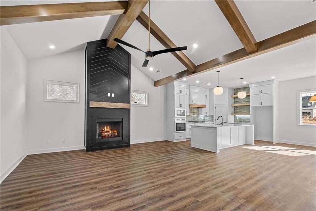 1821 Lotus Rd - Photo 5 of 28