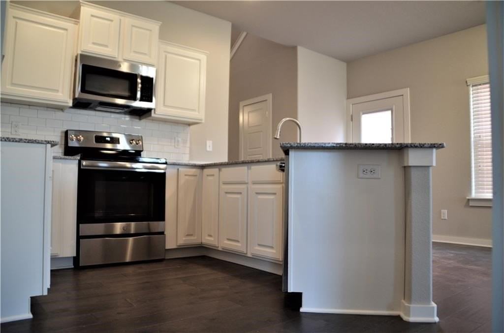 2405 Sw Arbor Rd - Photo 7 of 16