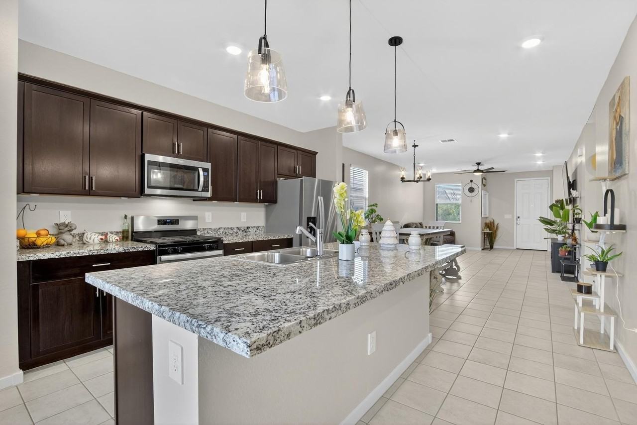 19090 N Silver Dog Way - Photo 5 of 24