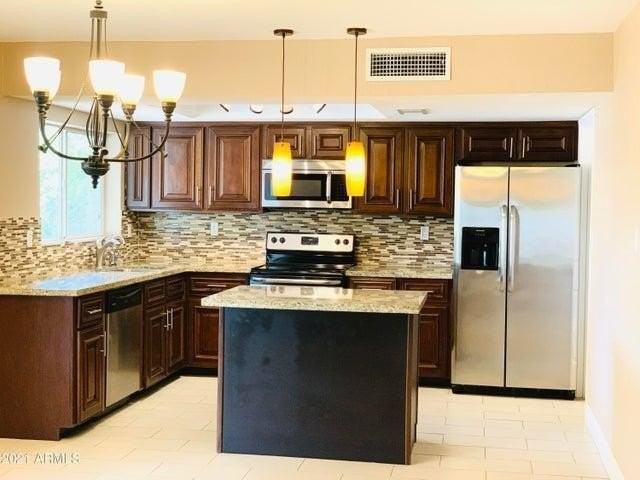 8832 E Lupine Ave - Photo 4 of 24