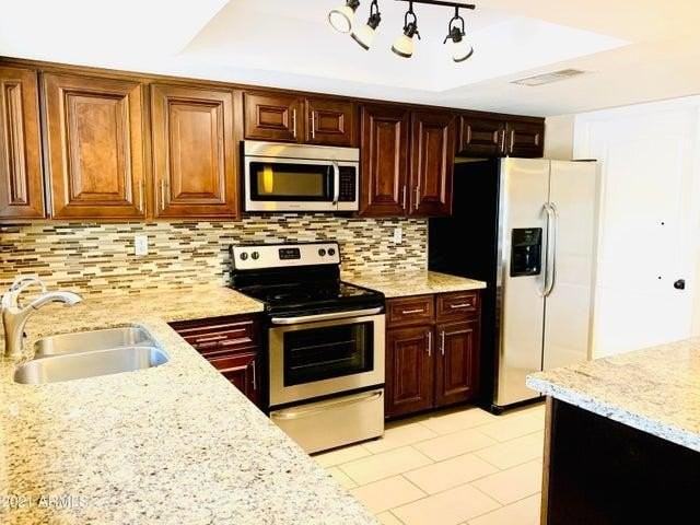 8832 E Lupine Ave - Photo 7 of 24