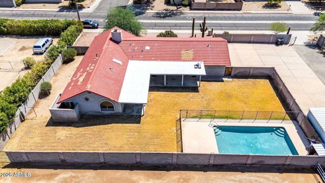 13036 N 36th St - Photo 5 of 24