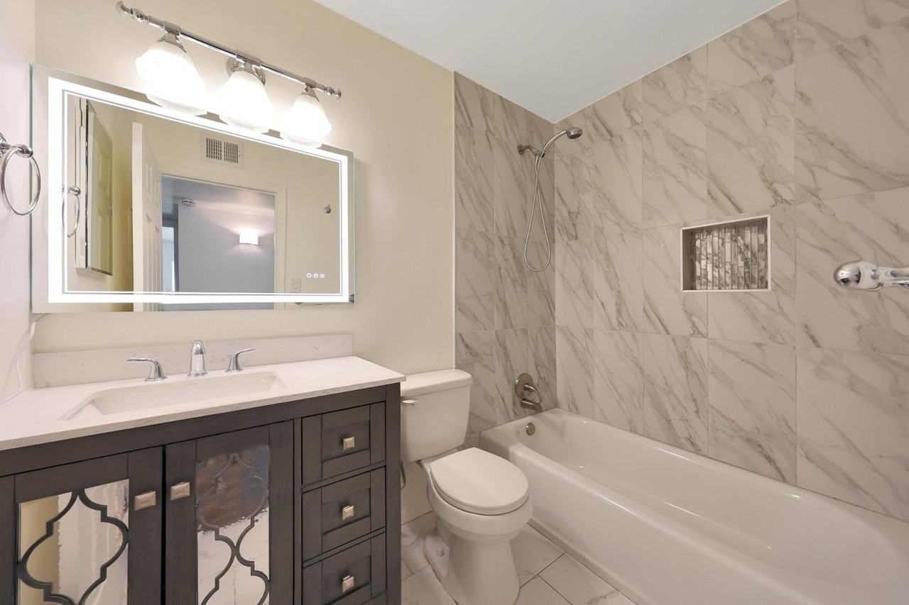 7031 E Loma Land Dr - Photo 5 of 27