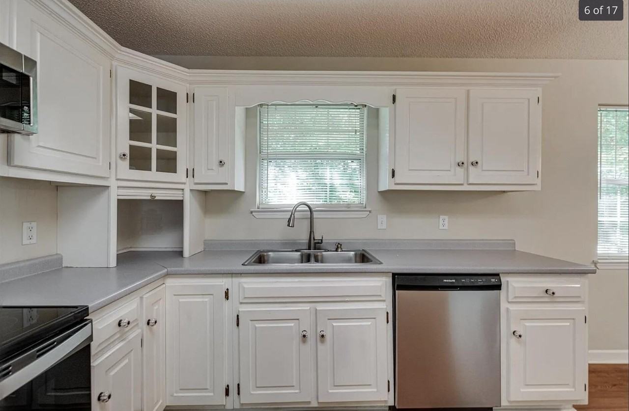 8800 Pebble Creek Rd - Photo 2 of 15