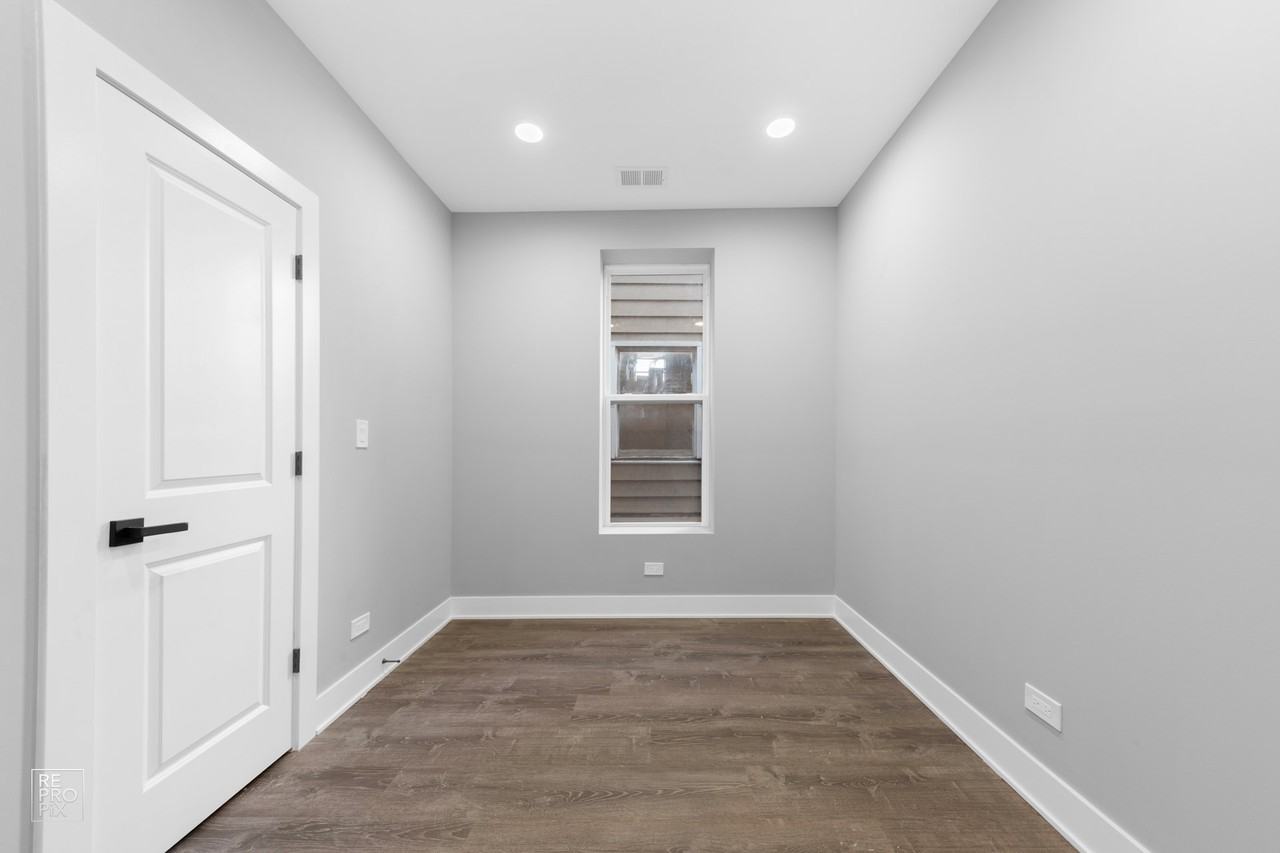 1407 W Flournoy St #2 - Photo 7 of 18