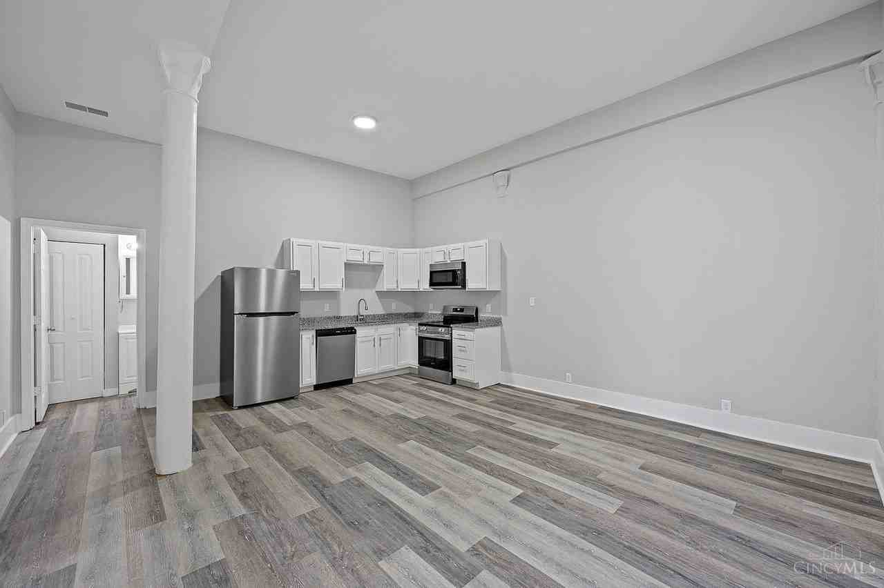 2906 Alms Pl #4 - Photo 5 of 15