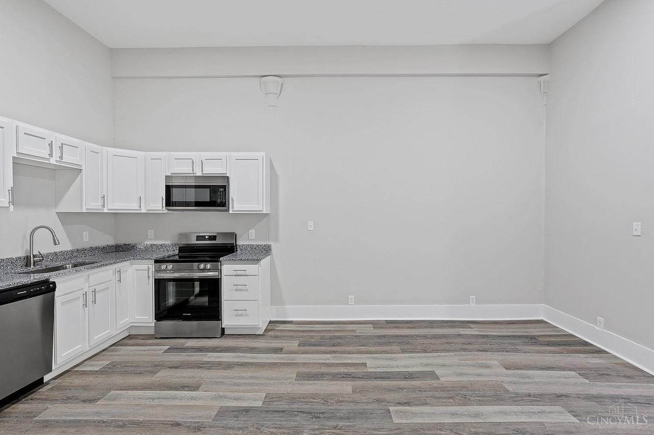 2906 Alms Pl #4 - Photo 7 of 15