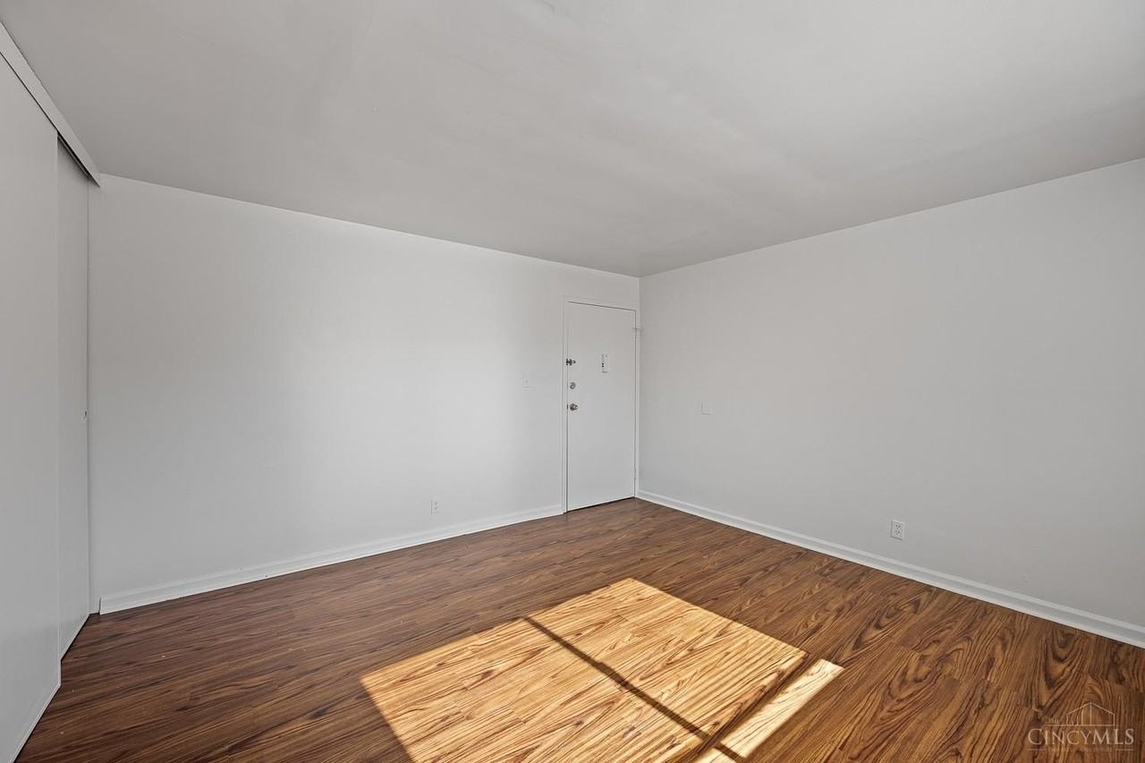 1522 Cedar Ave #2 - Photo 3 of 19