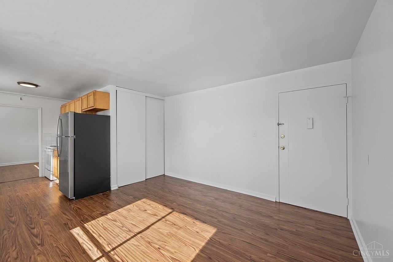1522 Cedar Ave #2 - Photo 5 of 19