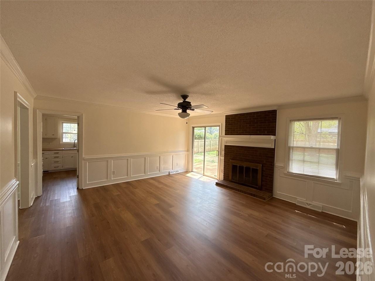 1150 Cameo Ct - Photo 2 of 15