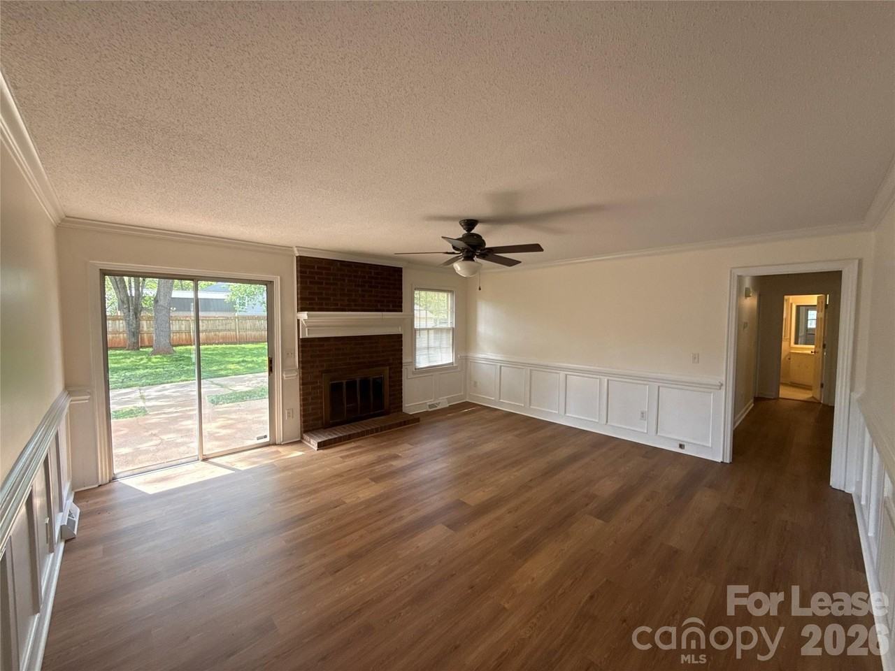 1150 Cameo Ct - Photo 3 of 15