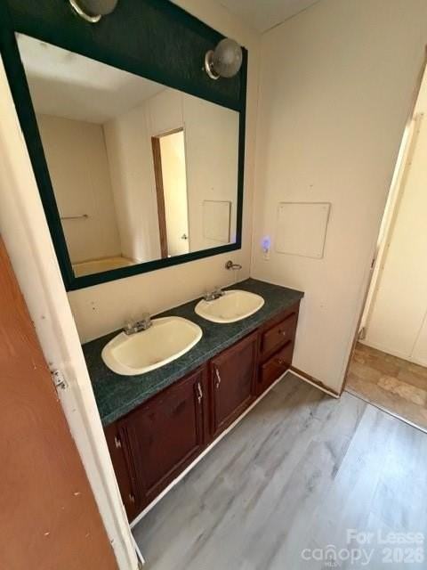 218 Hawkins Dr W - Photo 3 of 5