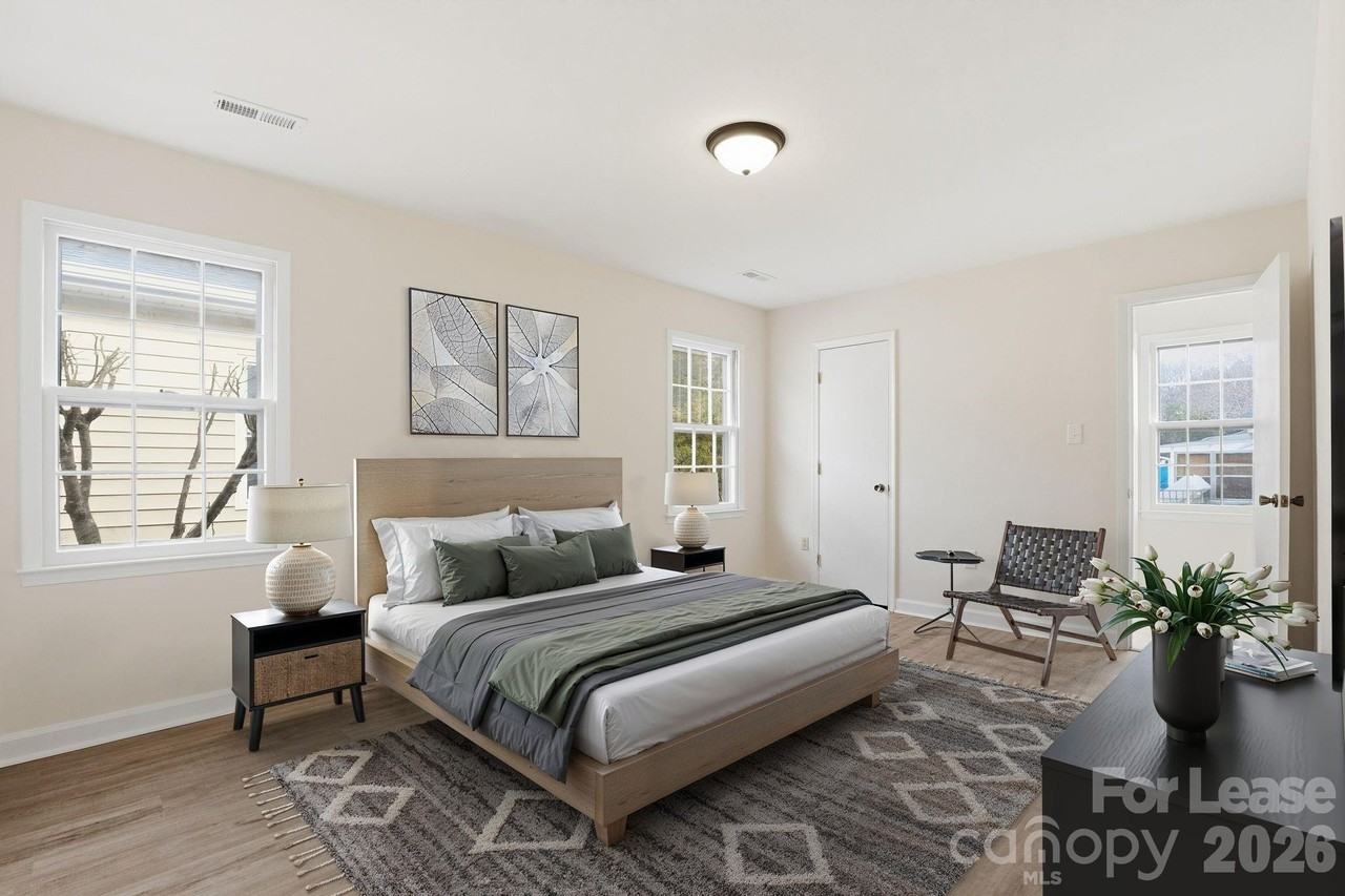 7224 Hackberry Ln - Photo 3 of 31