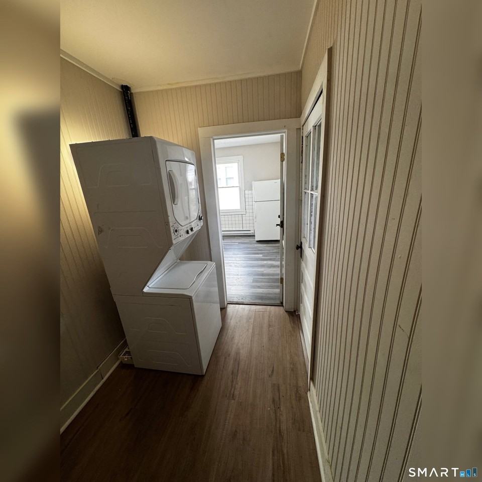 182 West St - Photo 3 of 18