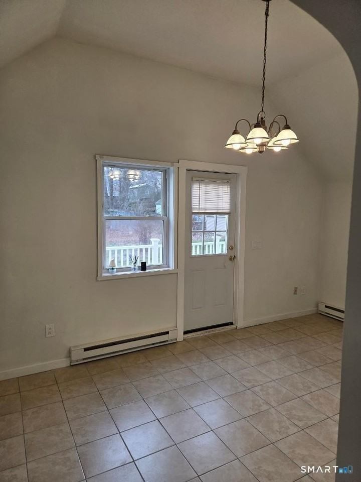 72 Walnut St - Photo 3 of 19