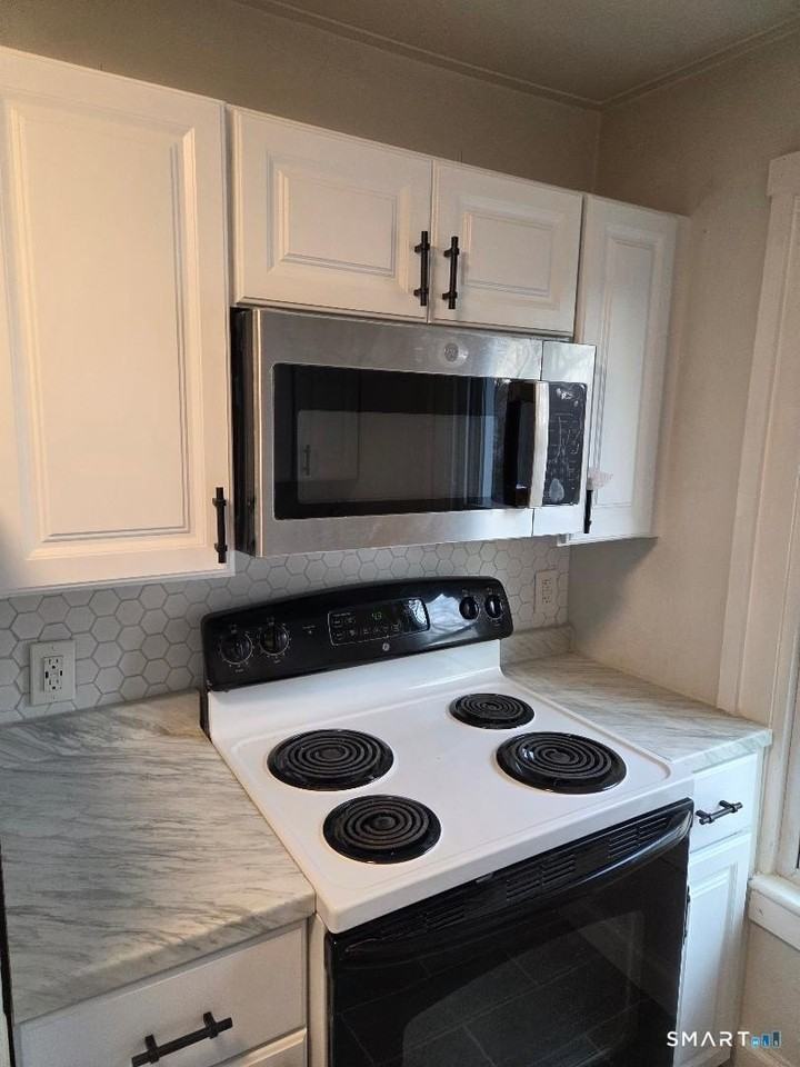 72 Walnut St - Photo 6 of 19