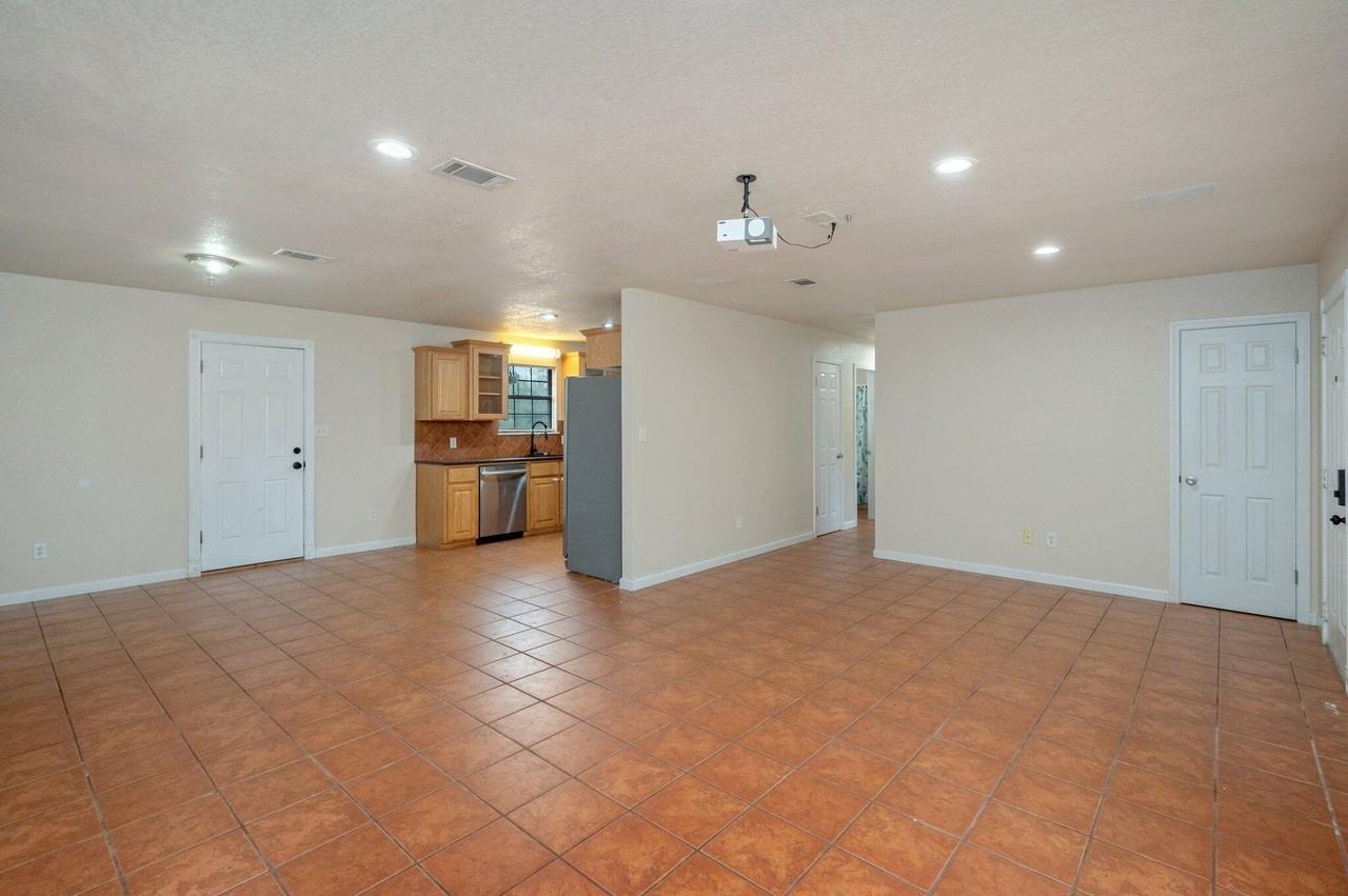 5369 Pecos Pass - Photo 4 of 26