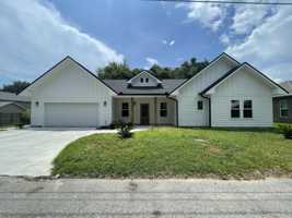 featured image of 1321 Cedar Ave S