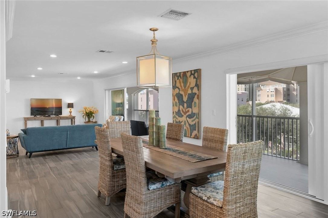 1020 Swallow Ave - Photo 5 of 46