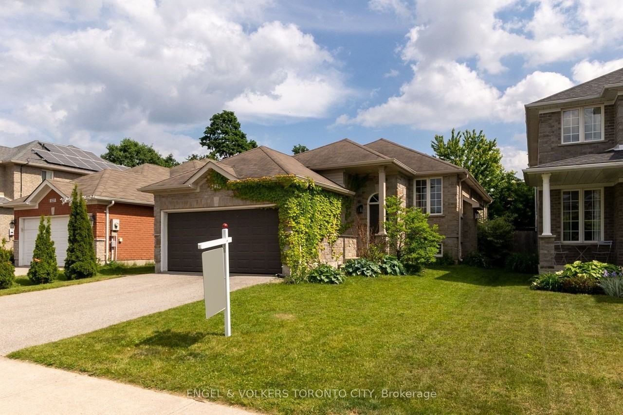 125 Sovereign'S Gate Uppr - Photo 2 of 24