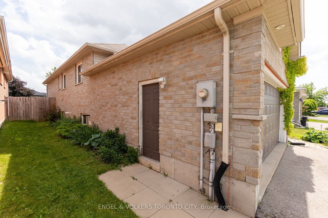 125 Sovereign'S Gate Uppr - Photo 5 of 24