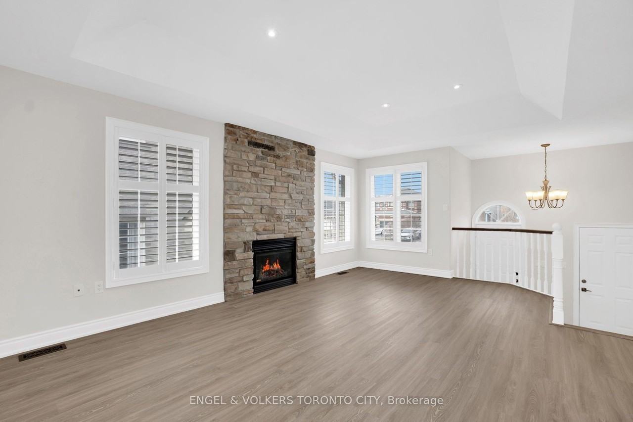 125 Sovereign'S Gate Uppr - Photo 7 of 24