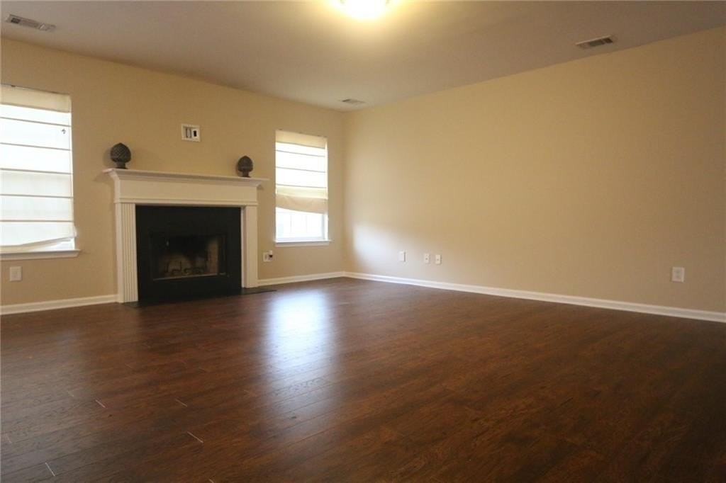 2615 Mayfair Dr - Photo 5 of 17