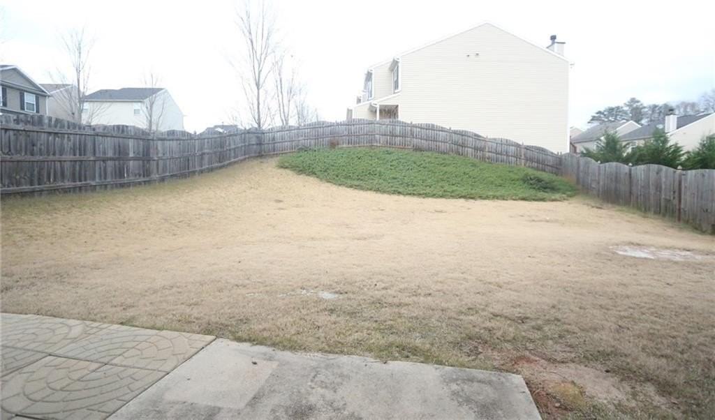 2615 Mayfair Dr - Photo 6 of 17