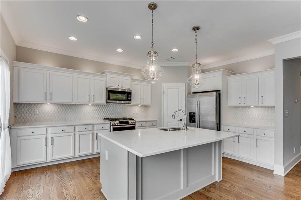 3962 Boston Common St - Photo 3 of 32