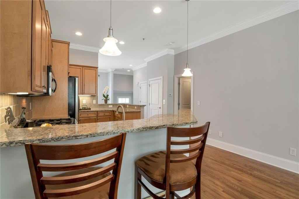 58 Emerson Hill Sq - Photo 6 of 26