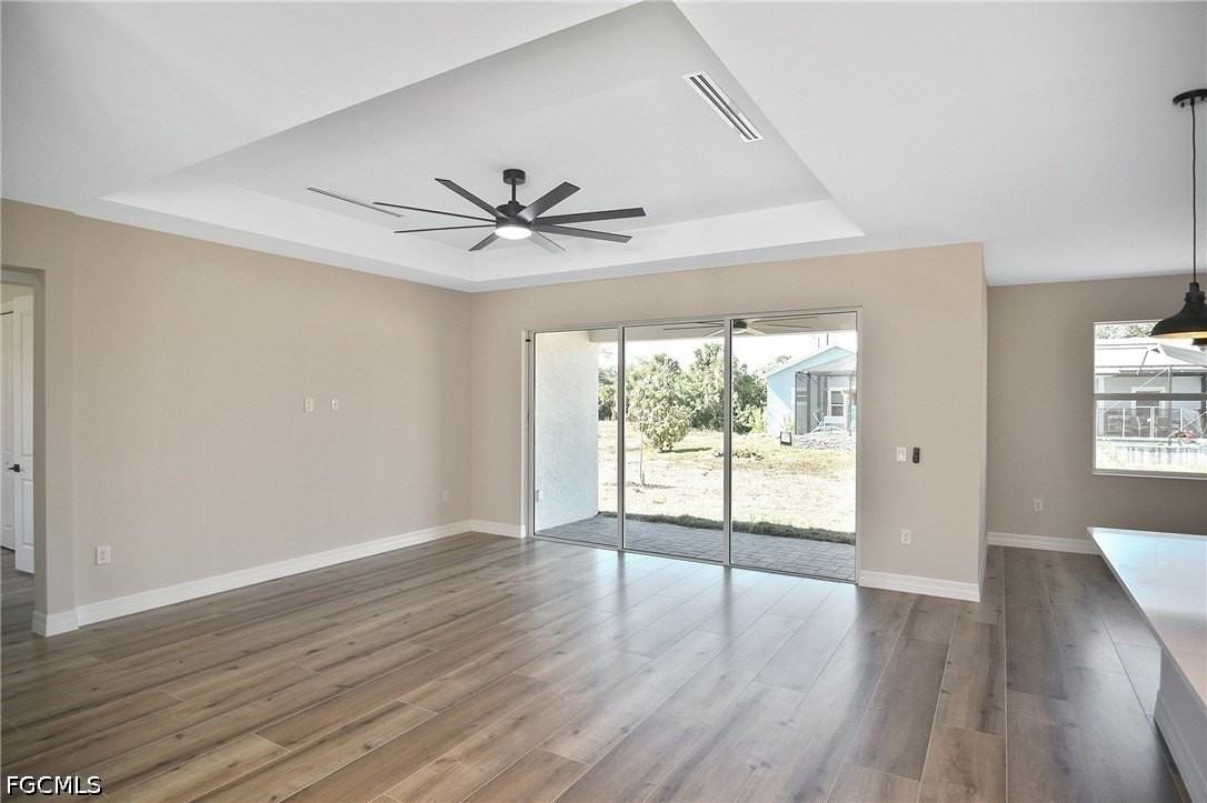 1406 Nw 19th St - Photo 4 of 30