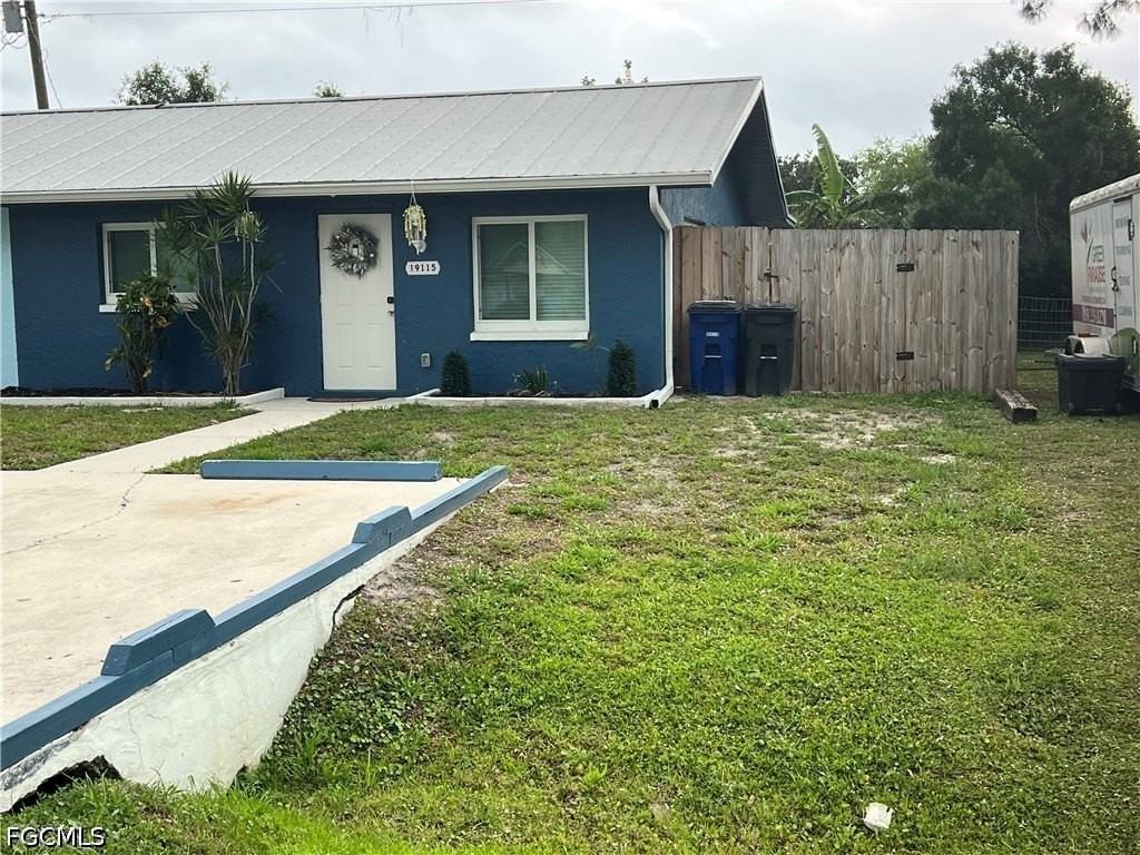 19113/115 Holly Road - Photo 2 of 23