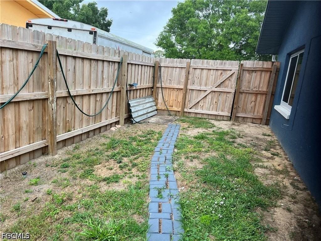 19113/115 Holly Road - Photo 4 of 23