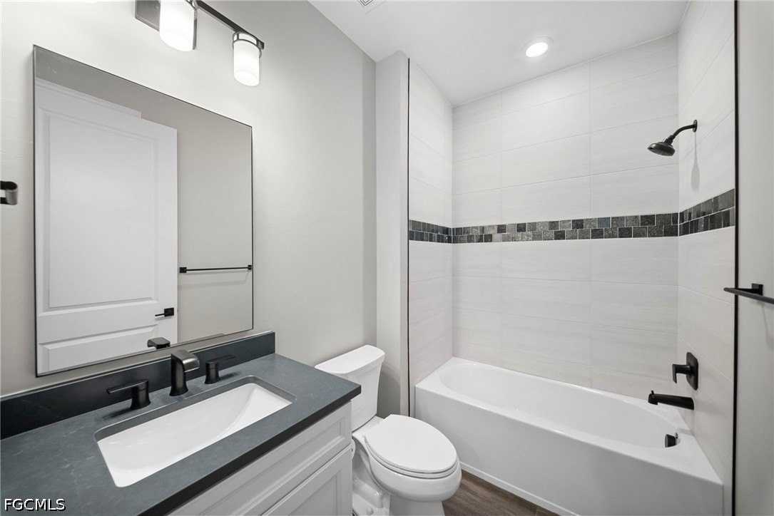 20112 Kingmont Dr - Photo 6 of 35